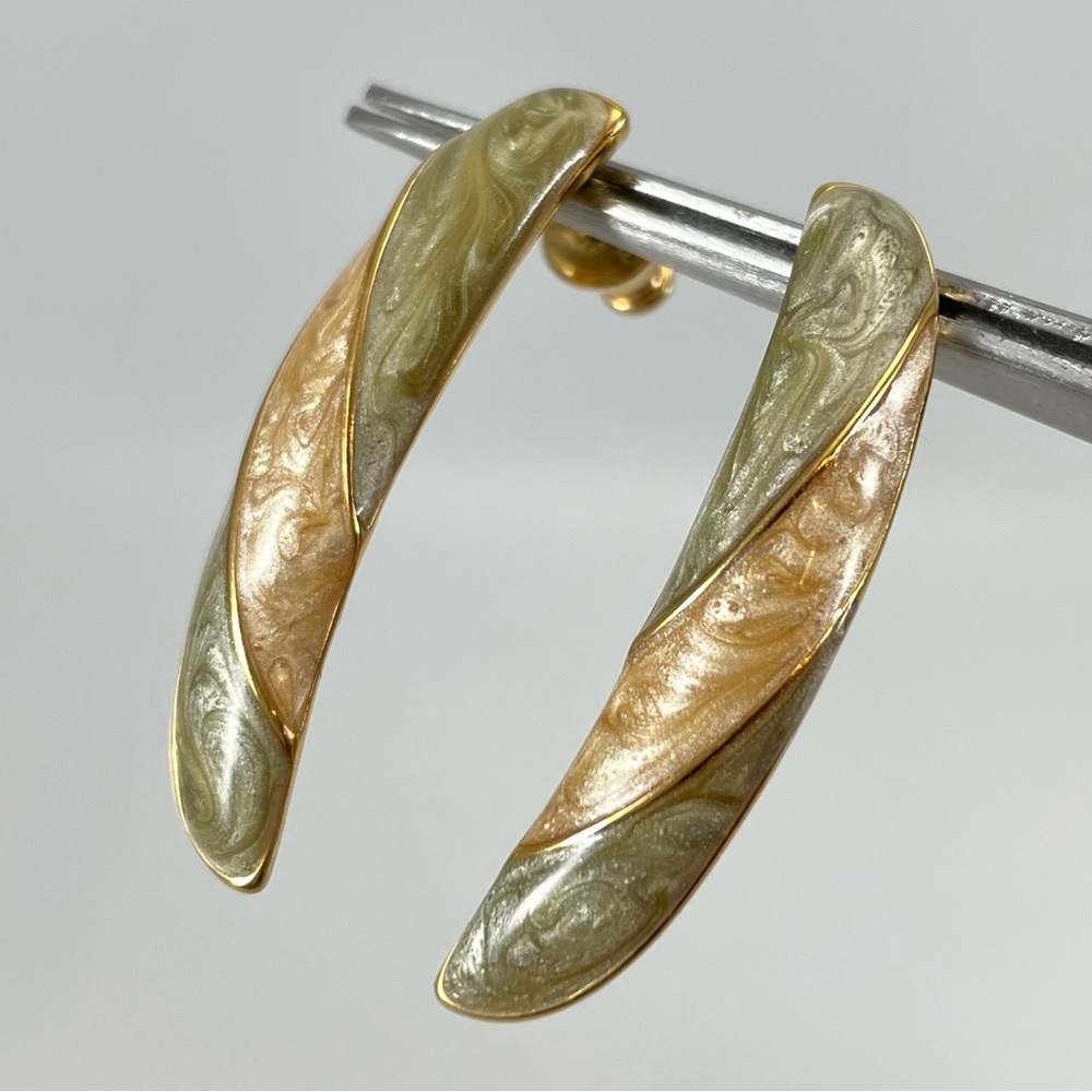MONET Simple Pastel Enamel Post Setting Earring Western Style Jewelry